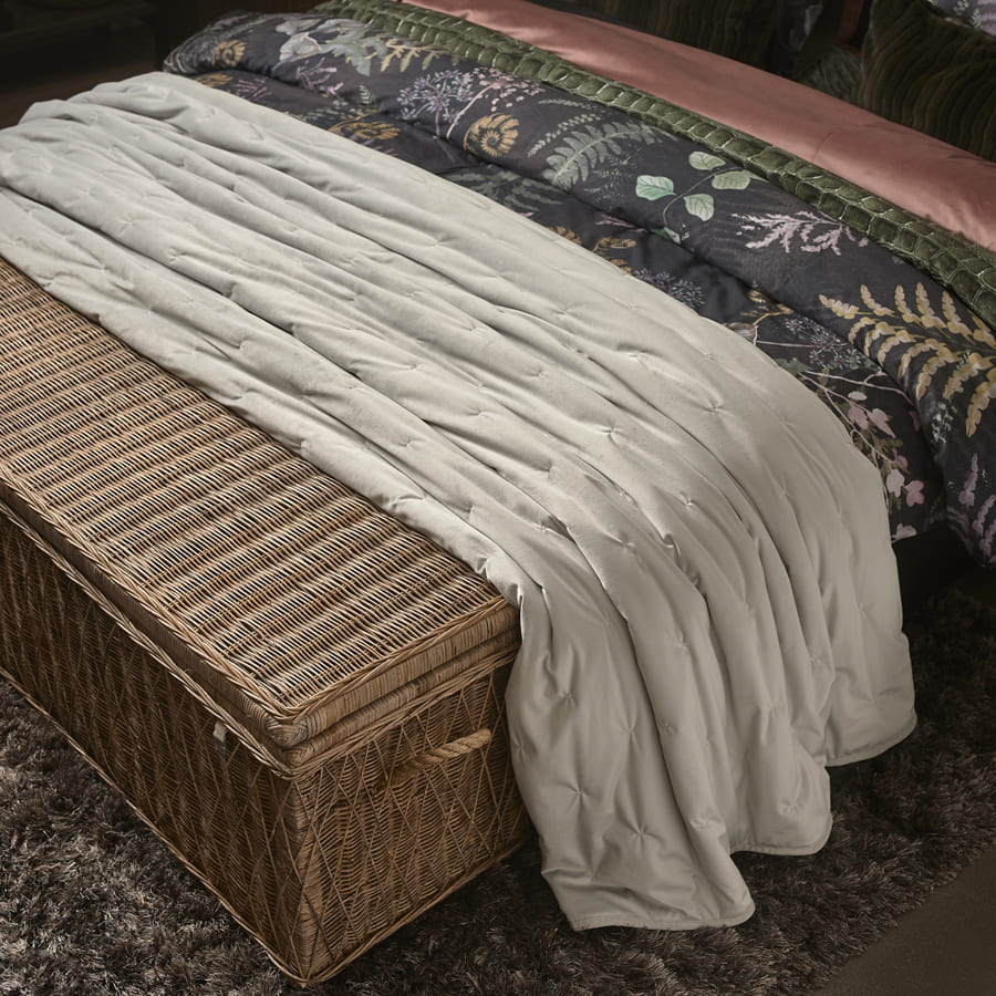RM Silk Velvet Bedspread 280x270