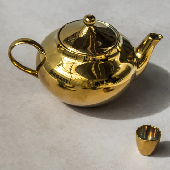 UNC Good Morning Tea Pot gold