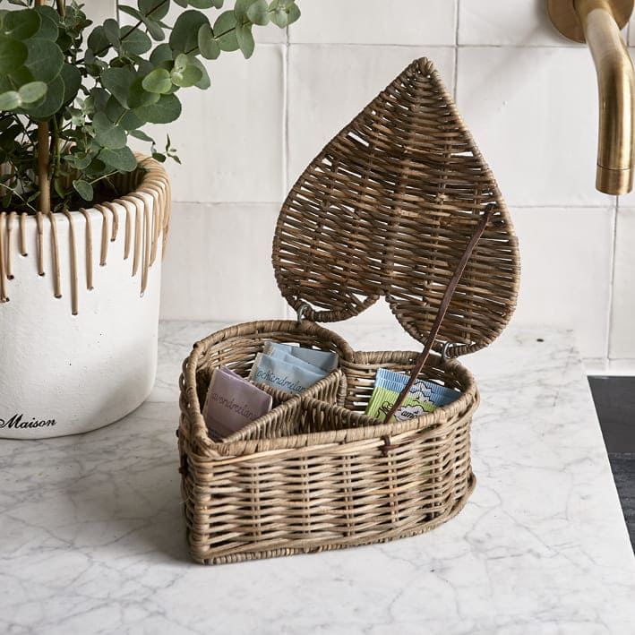 Rustic Rattan Heart Shape Tea
