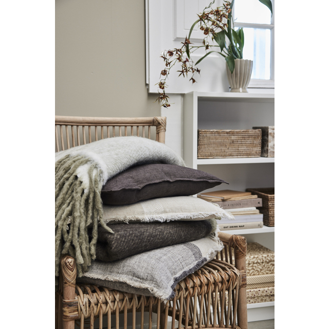 Essia Throw 170x130 off white