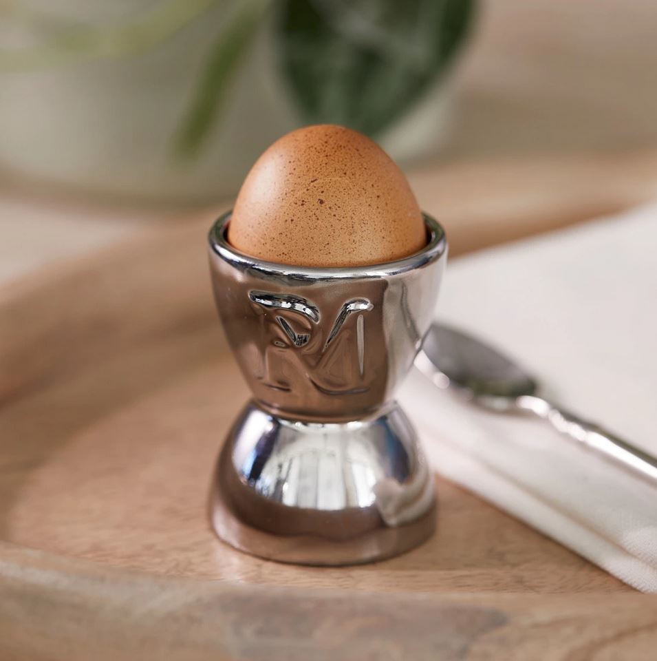 RM Chic Egg Holder